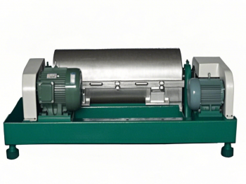 Three - Phase Horizontal Scroll Discharge Decanter Centrifuge